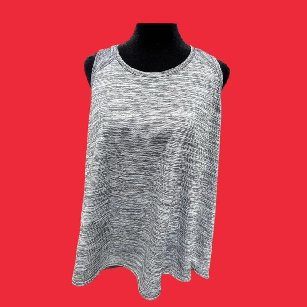 DANSKIN NOW Racer Back Athletic Tank, Women's size XL(16-18)